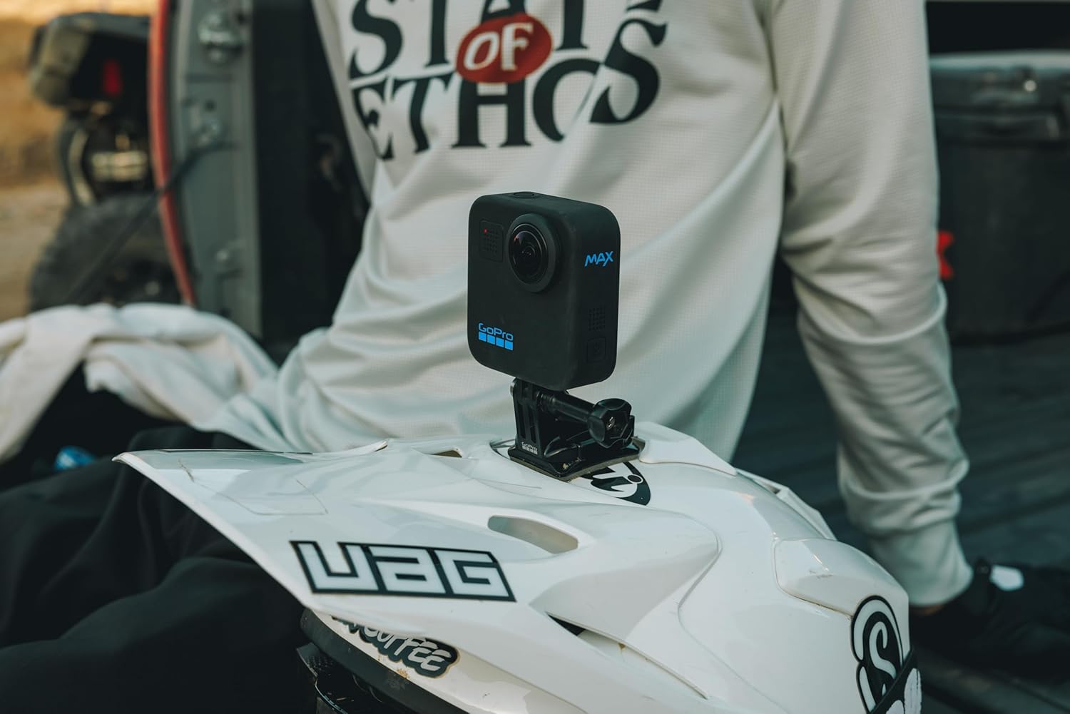 GoPro Max — Caméra d'action Traditionnelle étanche 360 + avec écran Tactile sphérique 5.6K30 vidéo HD 16,6 MP 360 Photos 1080p stabilisation de Diffusion en Direct