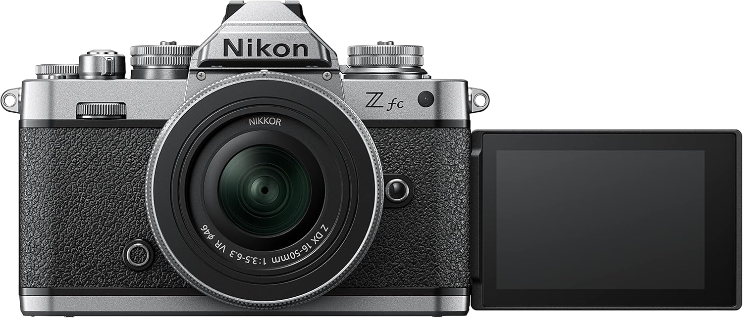 NIKON KIT Z fc + NIKKOR DX Z 16-50 mm VR Série Limitée, appareil photo hybride capteur DX (20,9 MP, 4K/30p, rafale 11 i/s, écran tactile orientable)
