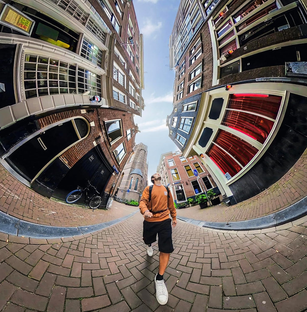 GoPro Max – Klassische wasserdichte 360+-Actionkamera mit sphärischem Touchscreen, 5,6K30 HD-Video, 16,6 MP 360°-Fotos, 1080p-Stabilisierung und Live-Streaming